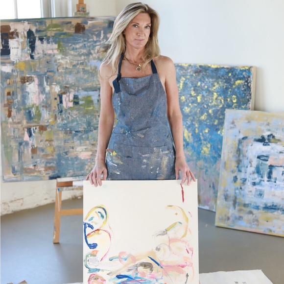 Meet your Posher, Sandy - Picture 3 of 3